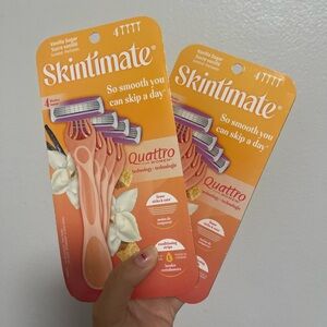Bundle Of Two Skintimate Razors